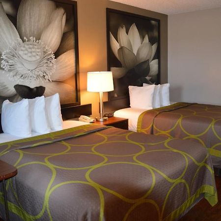 Super 8 By Wyndham Madison Otel Dış mekan fotoğraf
